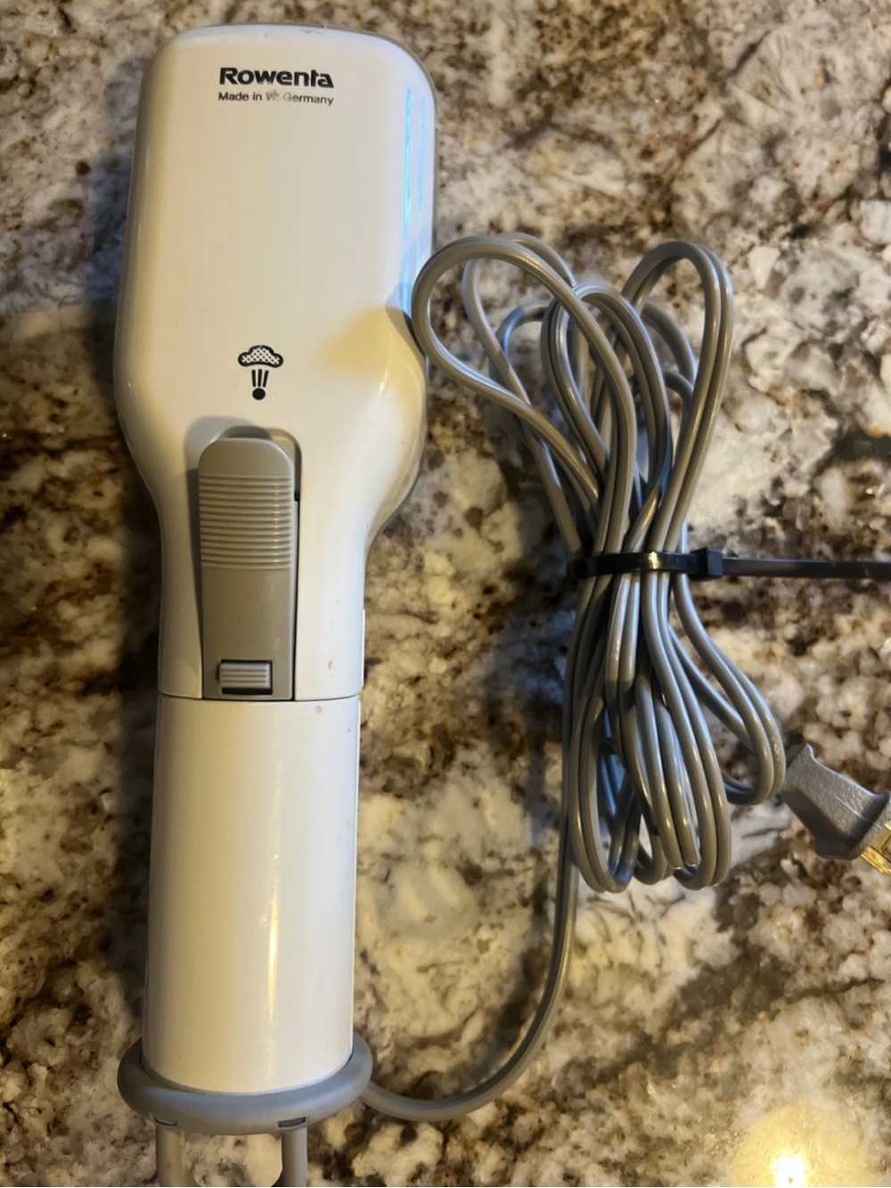 Vintage Rowenta Portable Handheld Garment Fabric Steamer w/Bag - Made in Germany